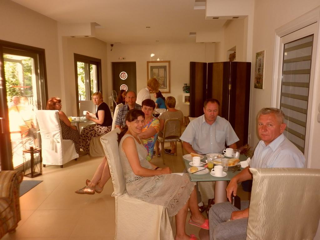 Hotel Ritsa Kamena Vourla Bagian luar foto