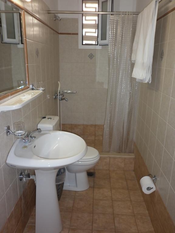 Hotel Ritsa Kamena Vourla Bagian luar foto