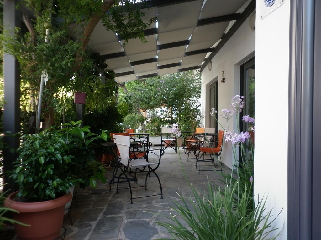 Hotel Ritsa Kamena Vourla Bagian luar foto
